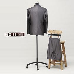 瑪?shù)纤{(lán)服飾制造技術(shù)與山東服飾研發(fā)加工批發(fā)探析